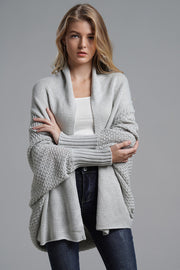 Open front batwing sleeve cardigan.