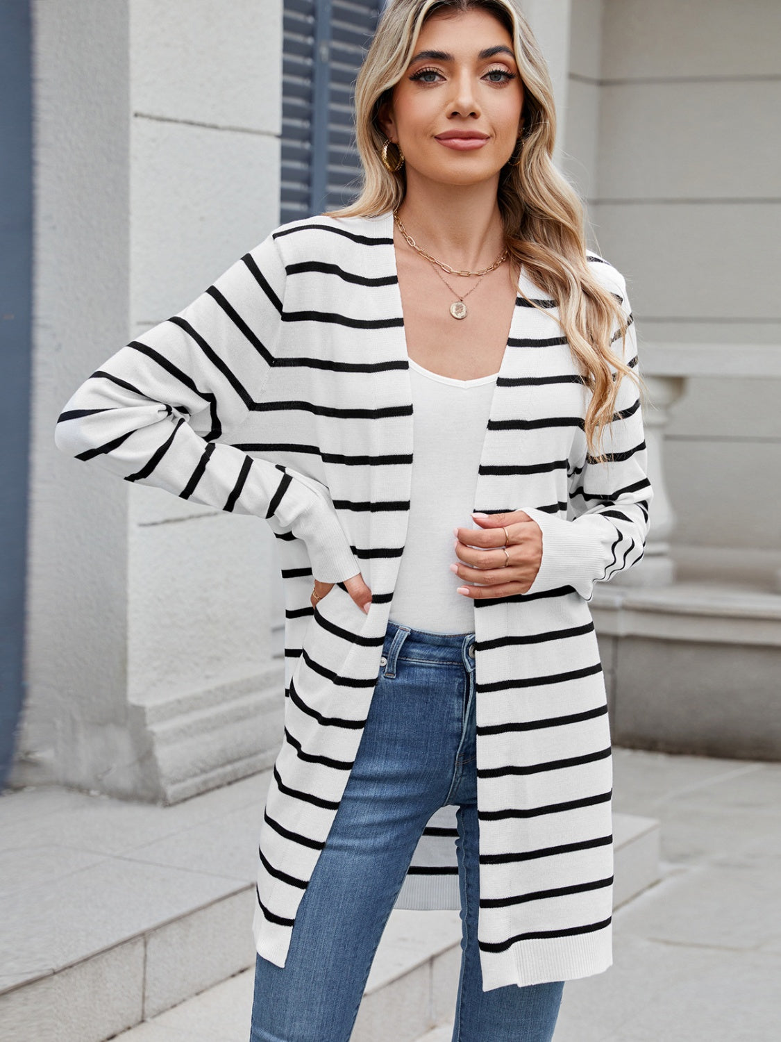 Open front long sleeve cardigan.