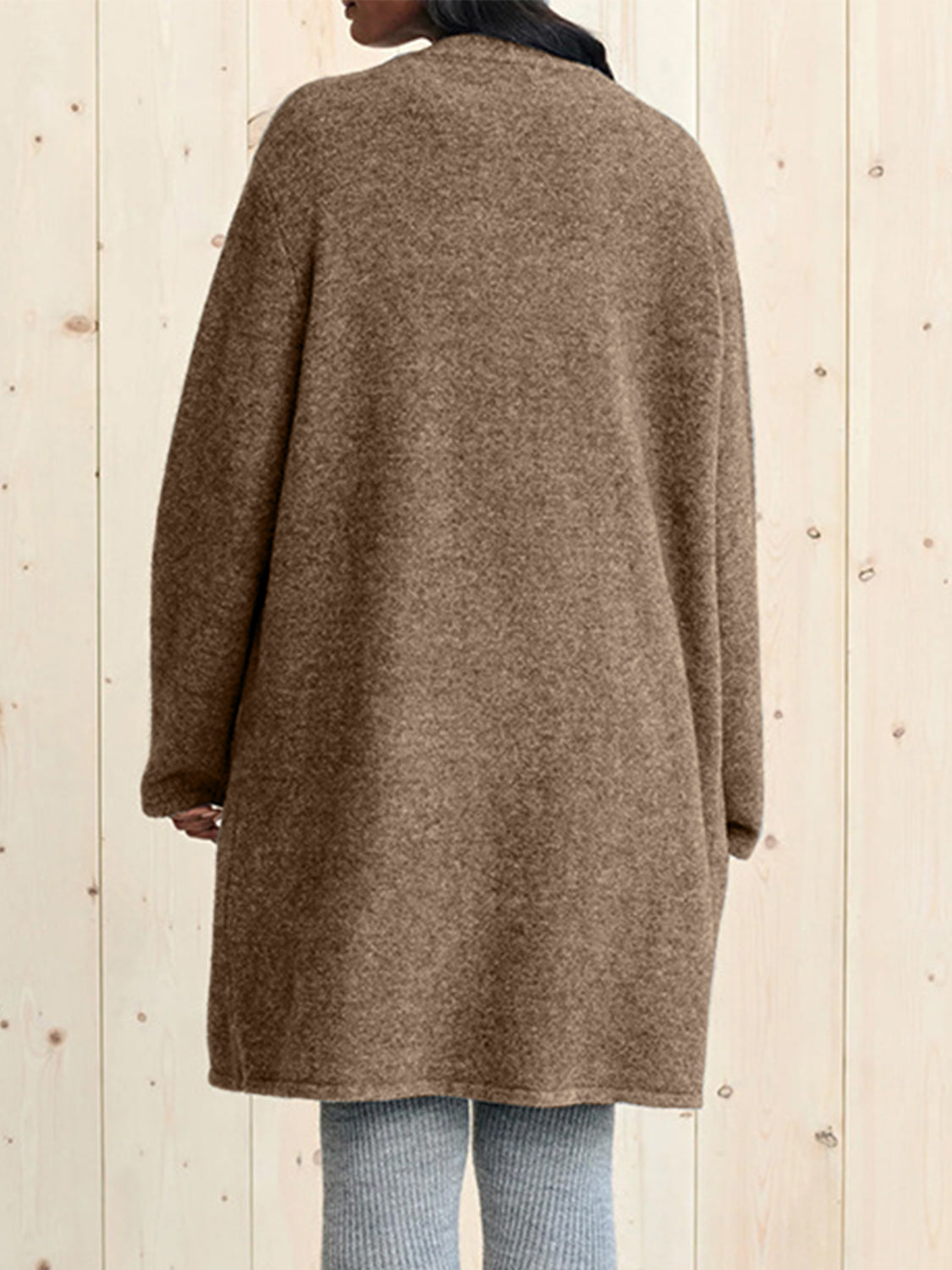 Open front long sleeve cardigan with pockets.