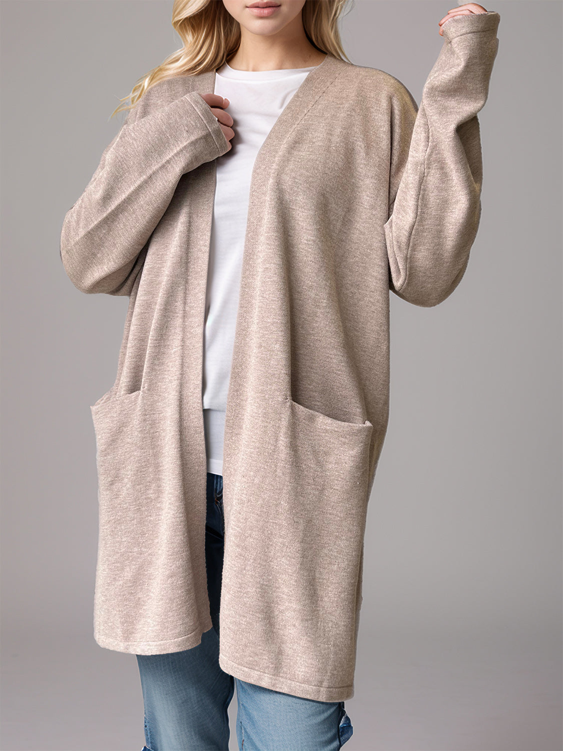 Open front long sleeve cardigan with pockets.