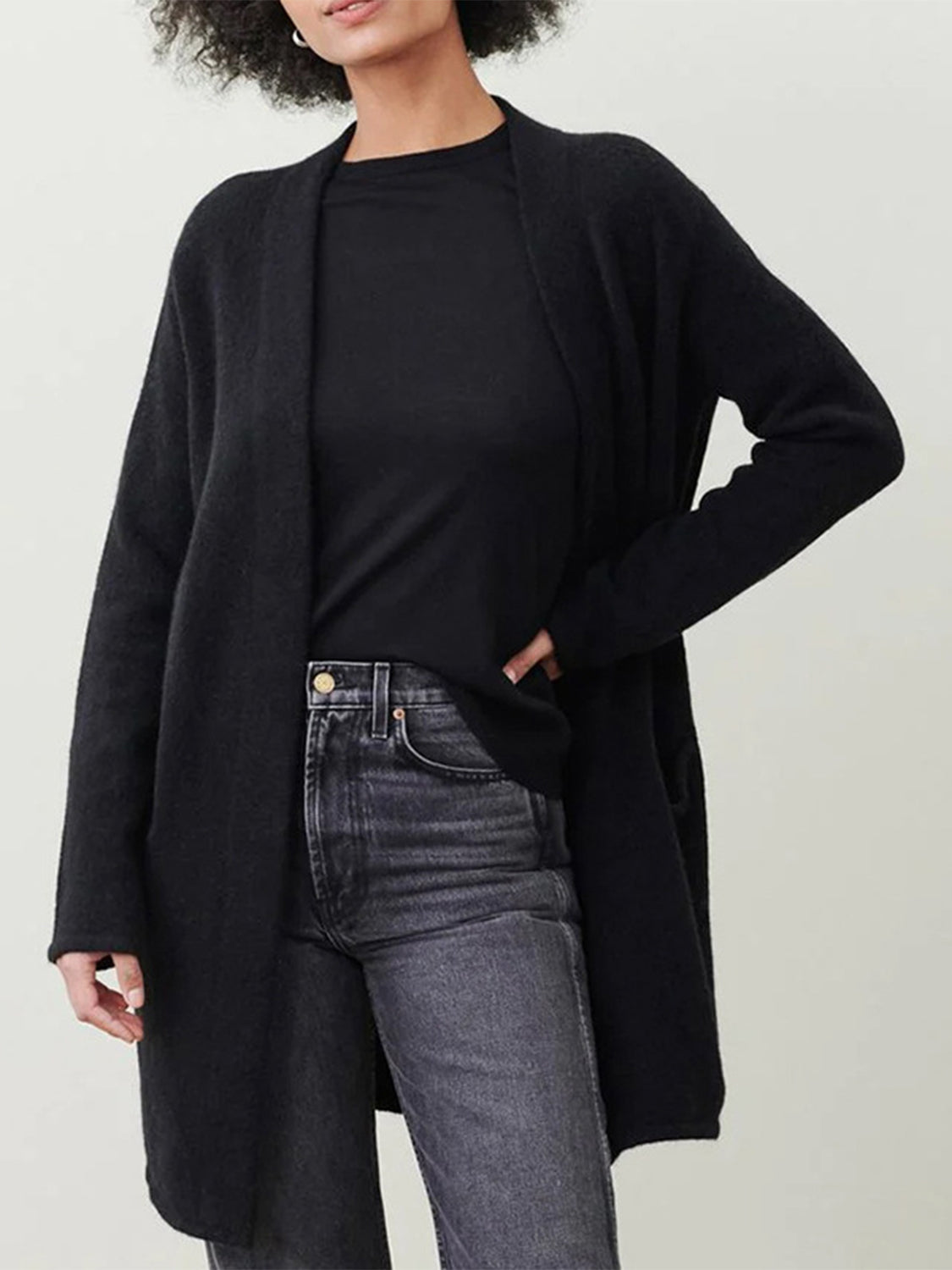Open front long sleeve cardigan with pockets.