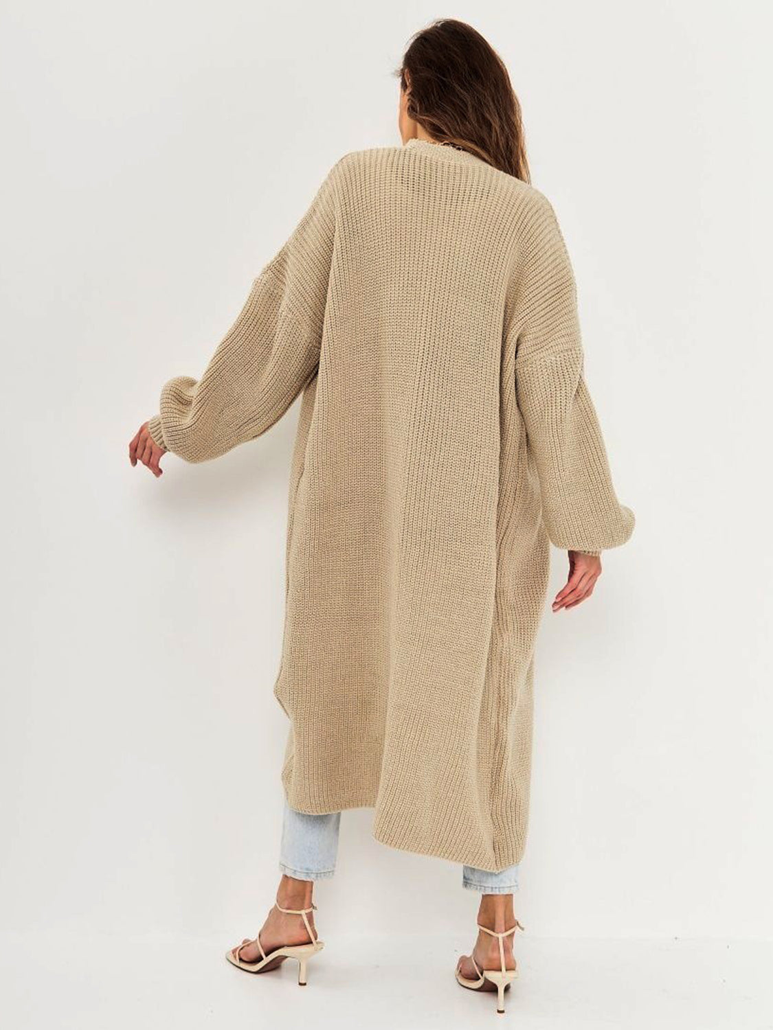 Open front long sleeve longline cardigan.