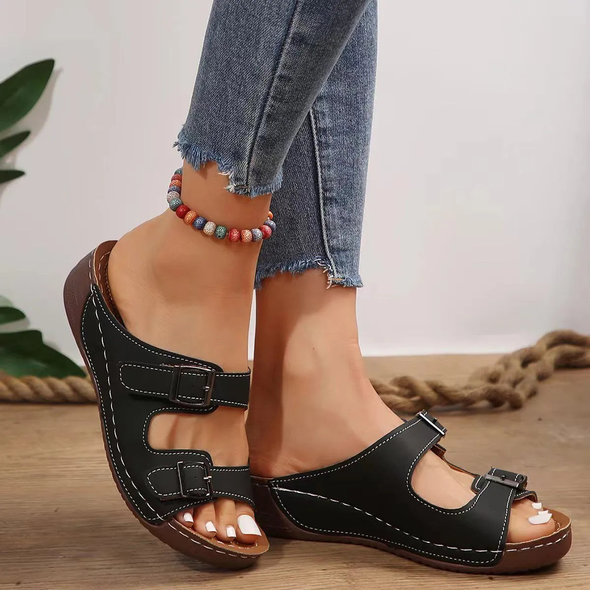Open toe flat platform sandals.