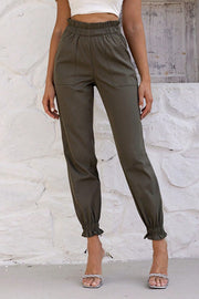 Paperbag waist pants with pockets, opaque.