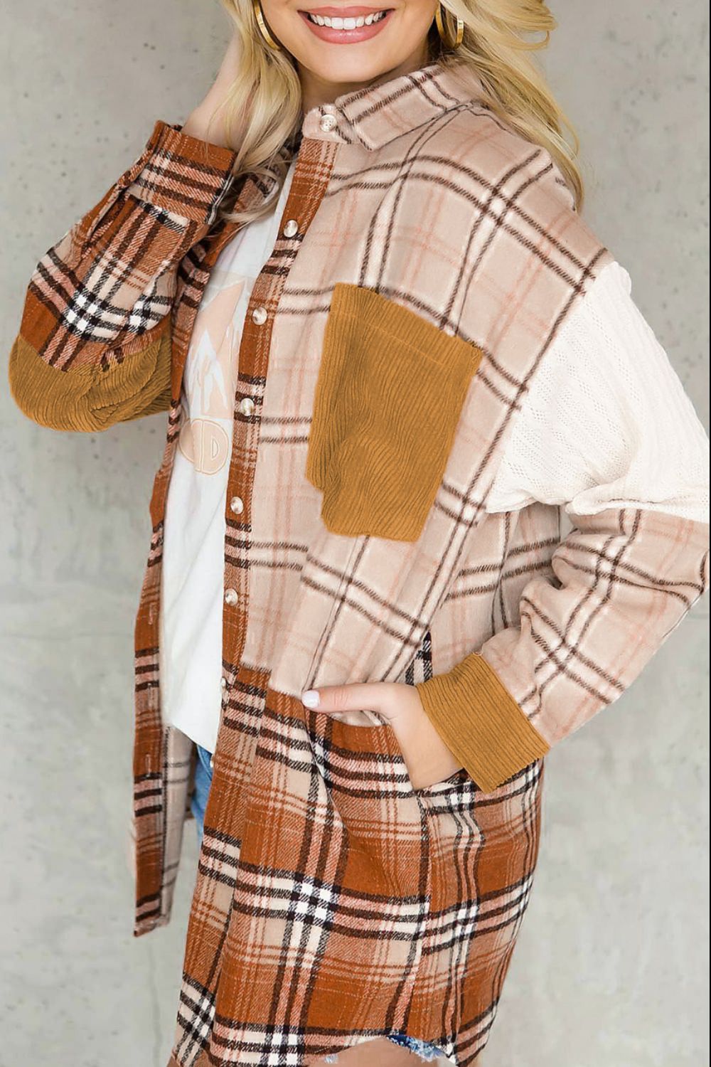 Plaid button up long sleeve shacket with pockets.