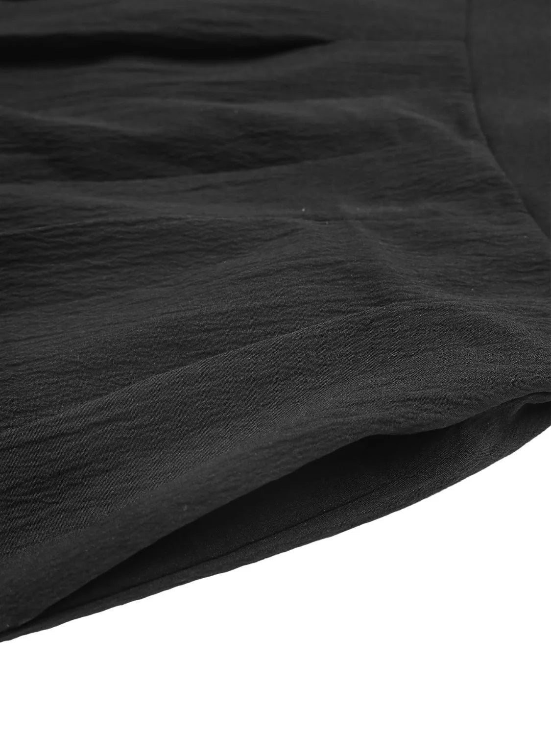 Frill drawstring shorts with pockets.