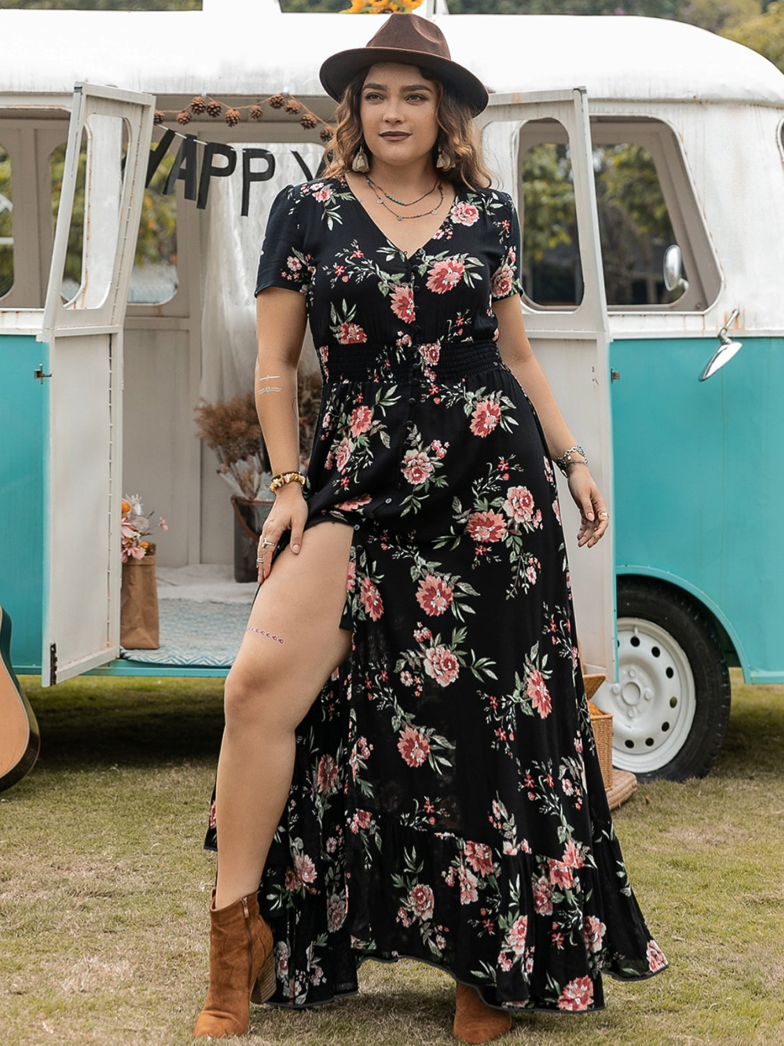 Plus Size Button Detail Printed V-Neck Short Sleeve Maxi Dress.