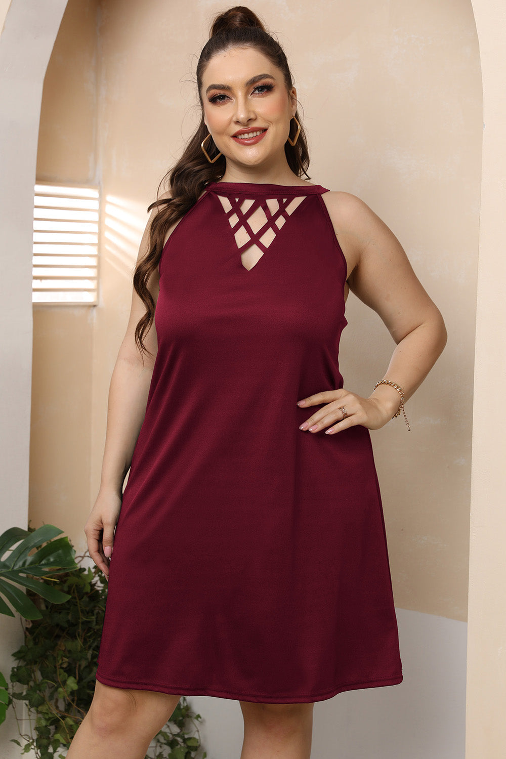 Plus Size Cutout Round Neck Sleeveless Dress.