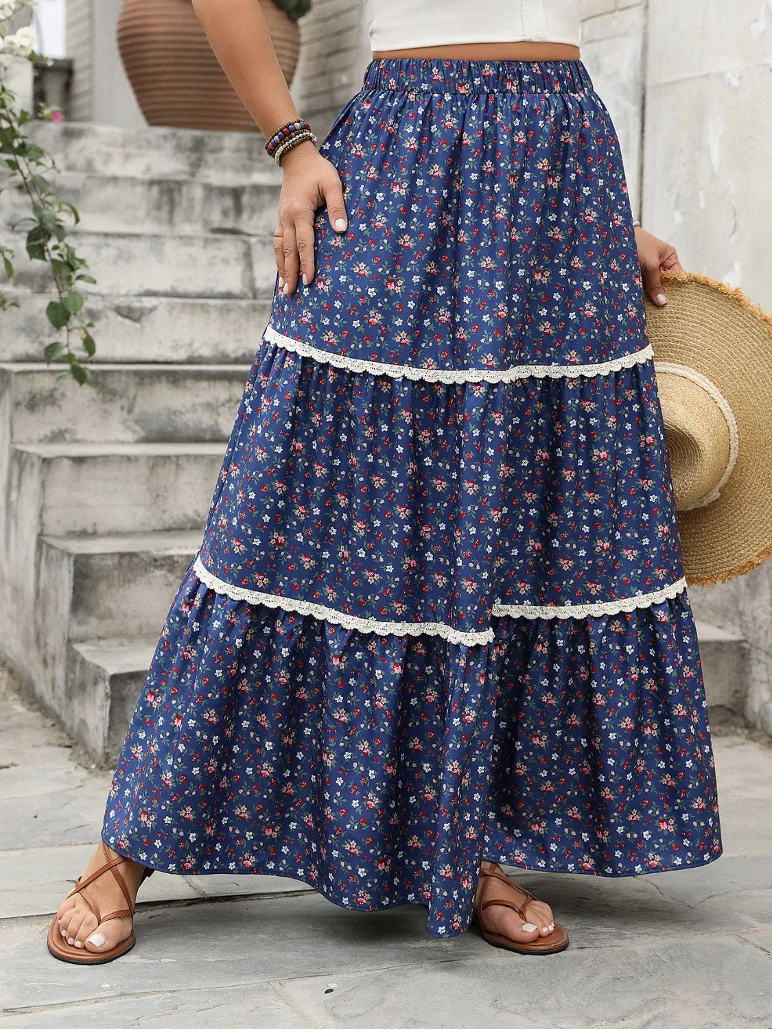 Plus Size Floral Elastic Waist Maxi Skirt.