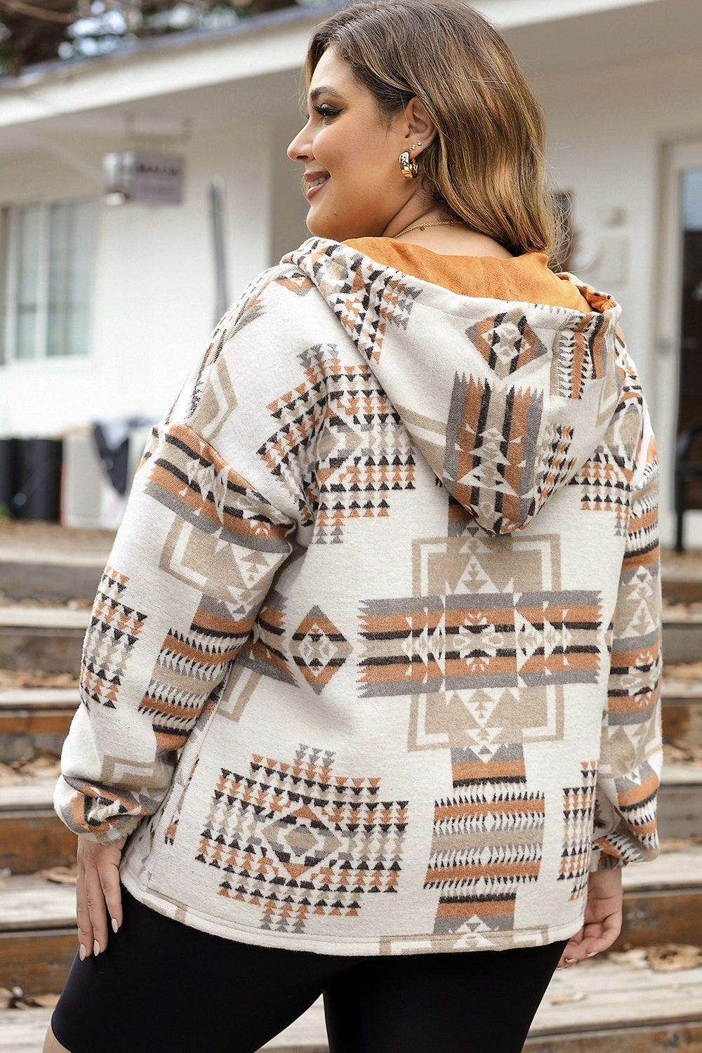 Plus size geometric print kangaroo pockets hoodie with drawstring.
