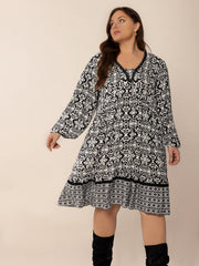 Plus Size Lace Detail Printed Balloon Sleeve Dress.