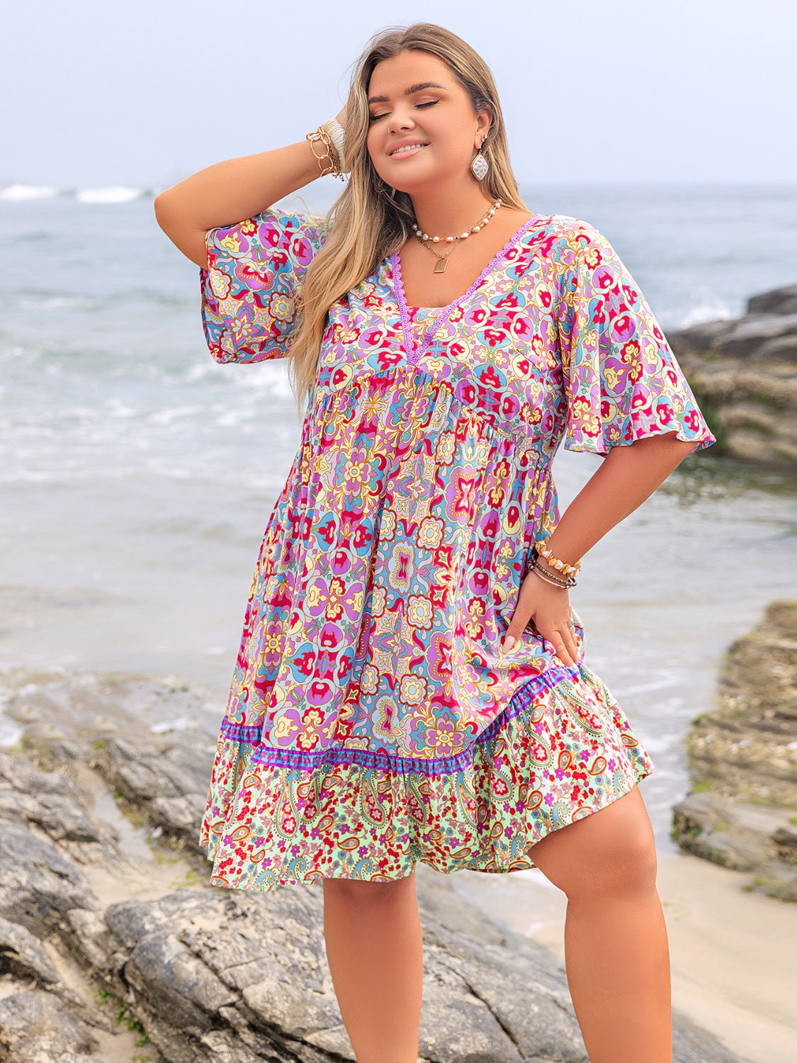 Plus Size Lace Detail Printed Half Sleeve Dress.