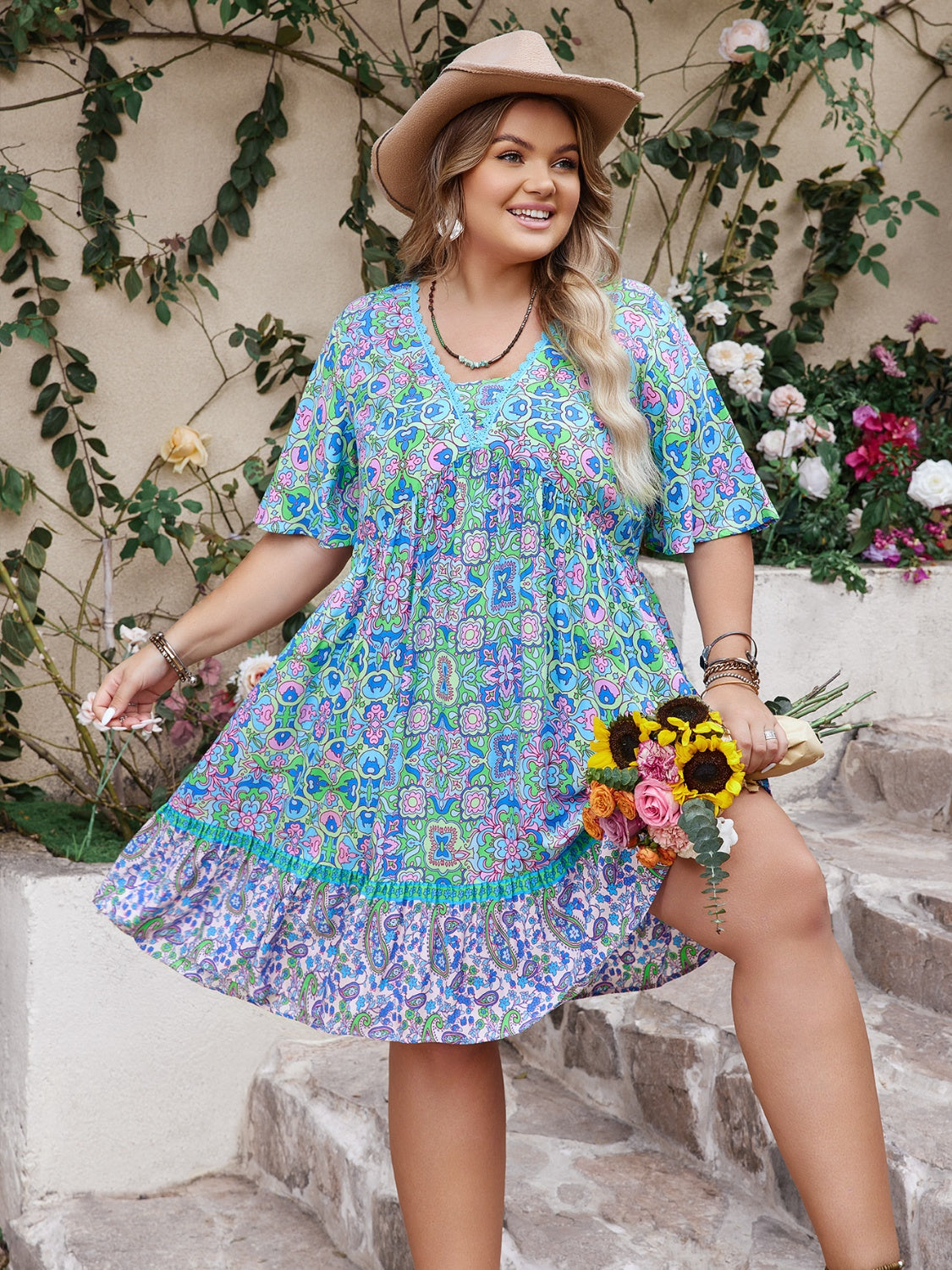 Plus Size Ruffled Hem Lace Detail Printed Half Sleeve Dress.