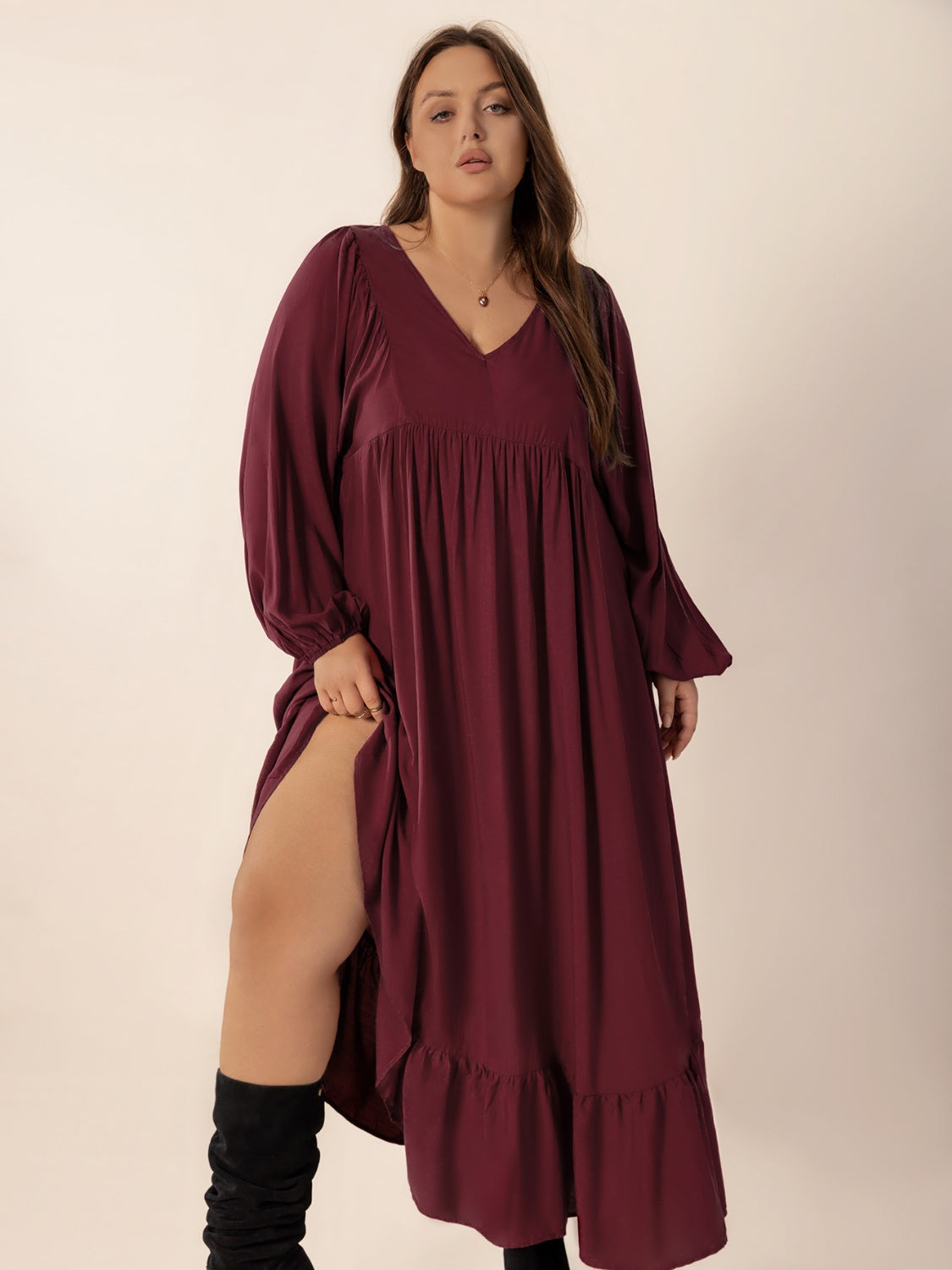 Plus Size Ruffled Hem V-Neck Balloon Sleeve Dress.