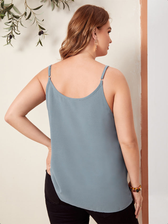 Plus size scoop neck cami.