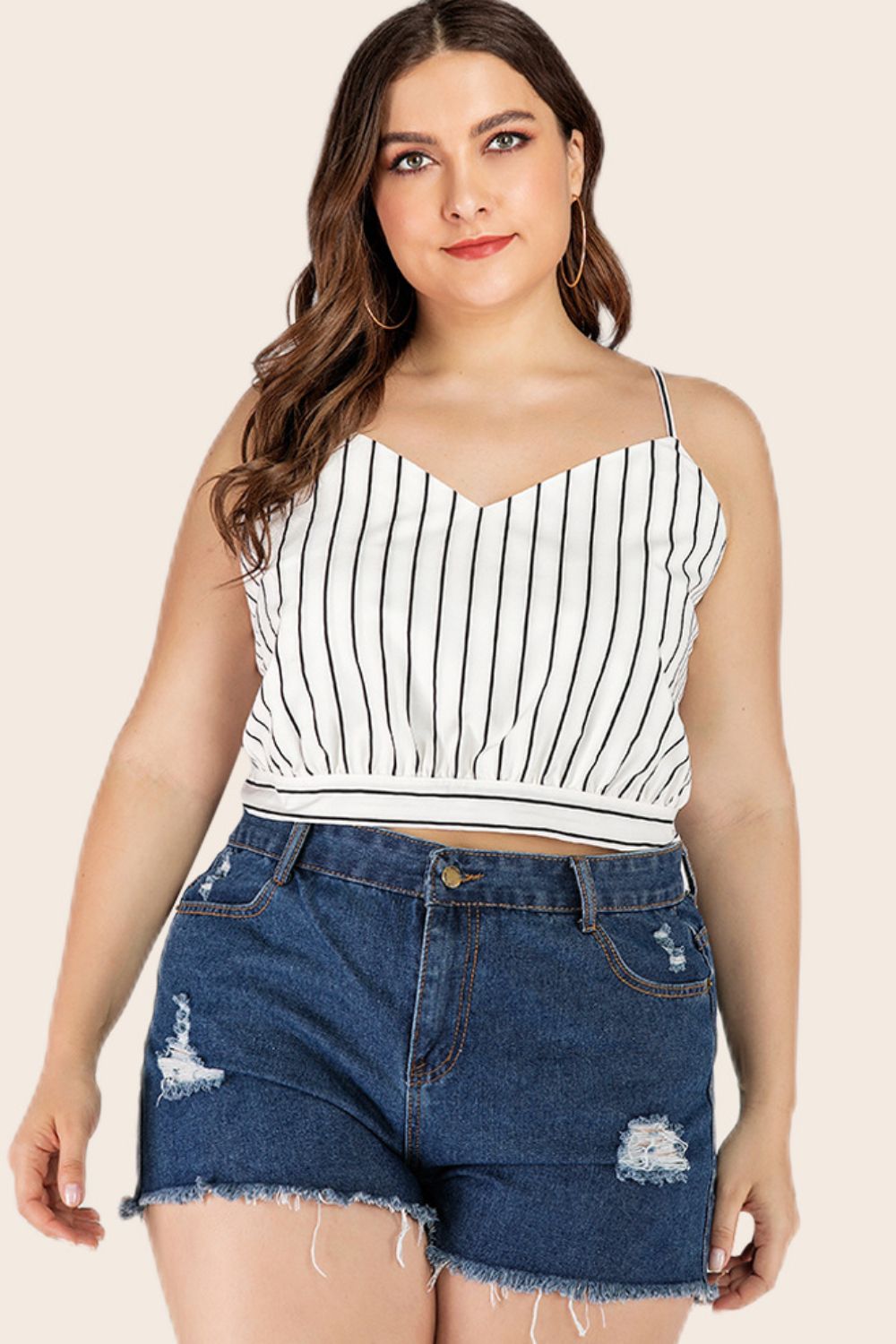 Plus size striped tie-back cropped cami with V-neck.