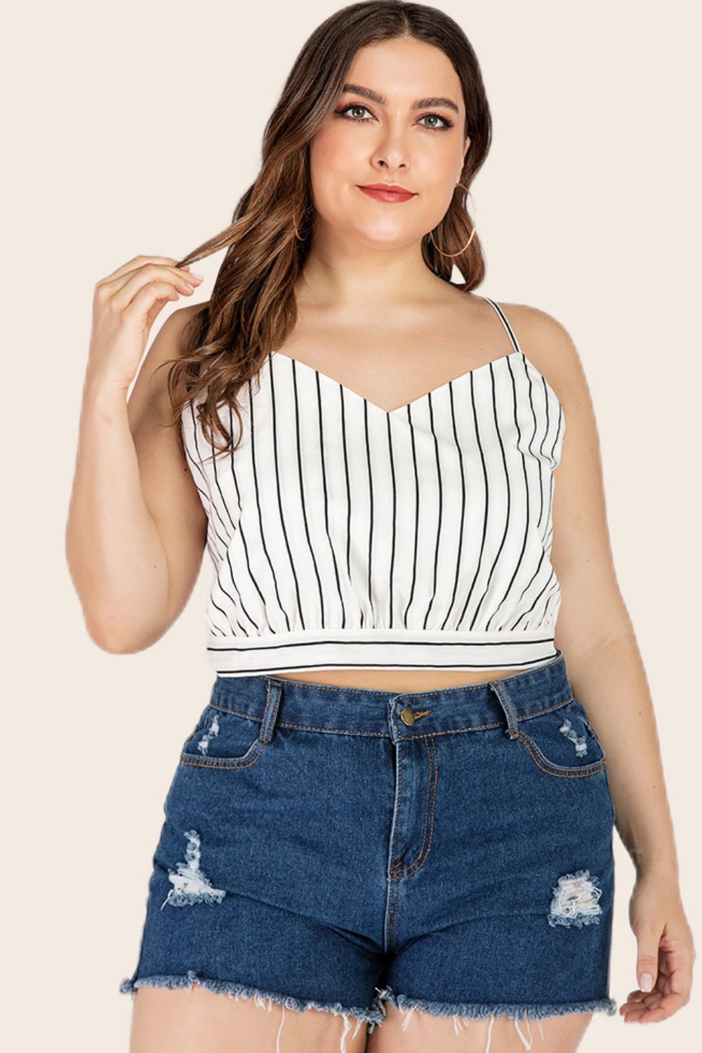 Plus size striped tie-back cropped cami with V-neck.