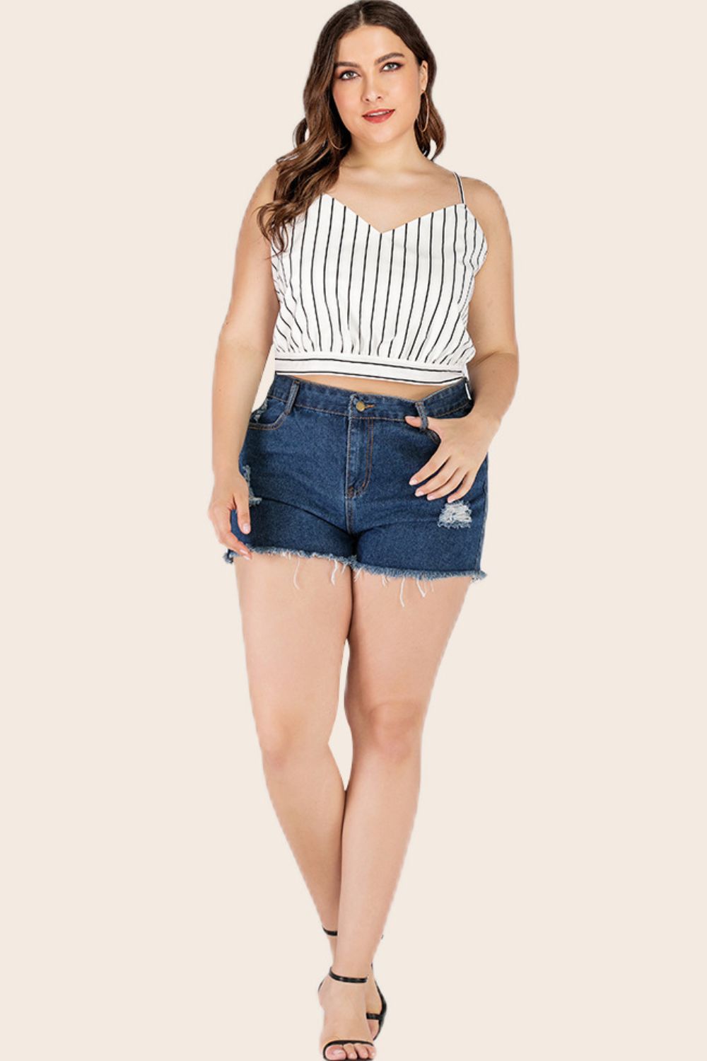 Plus size striped tie-back cropped cami with V-neck.