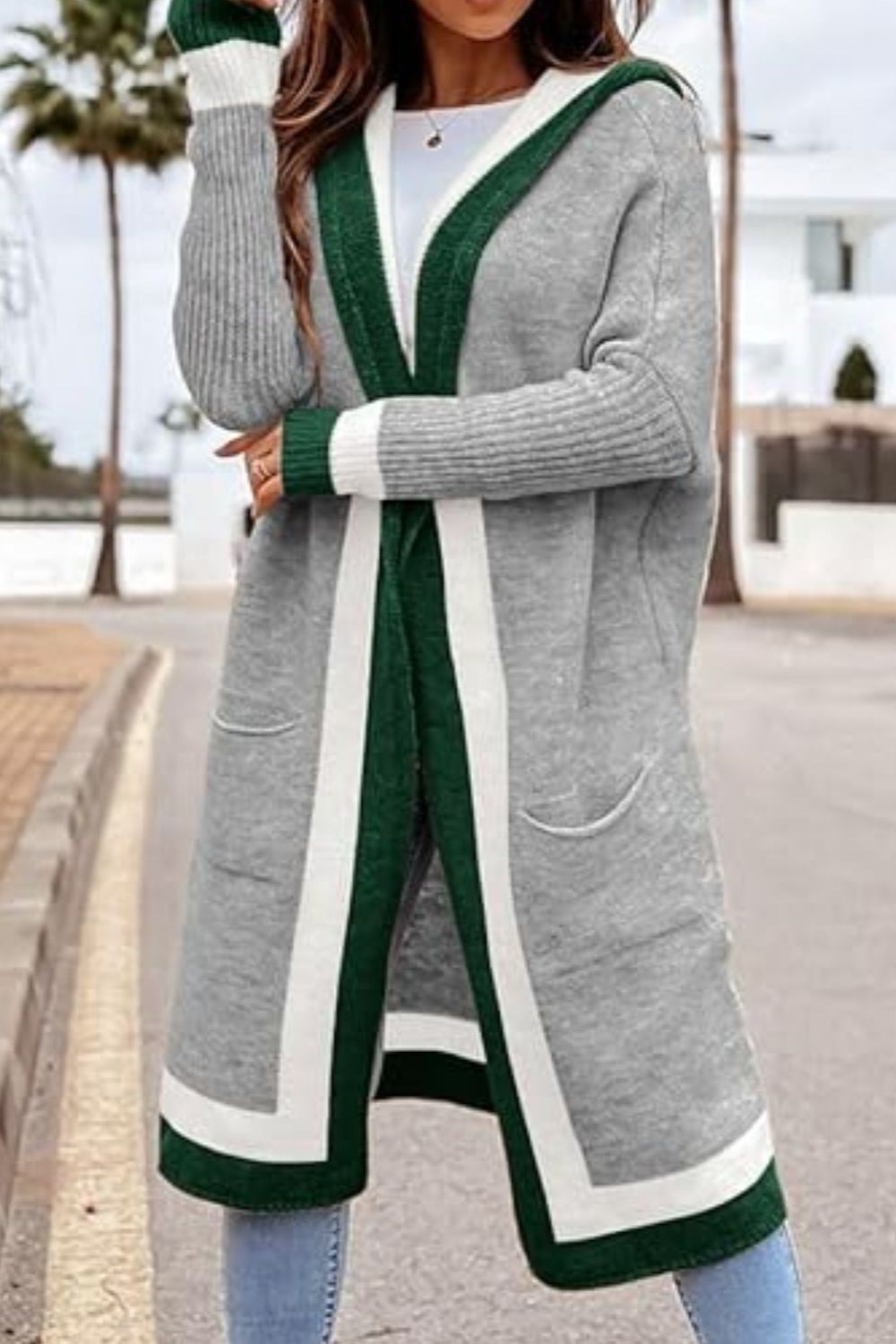 Pocketed contrast long sleeve hooded cardigan.