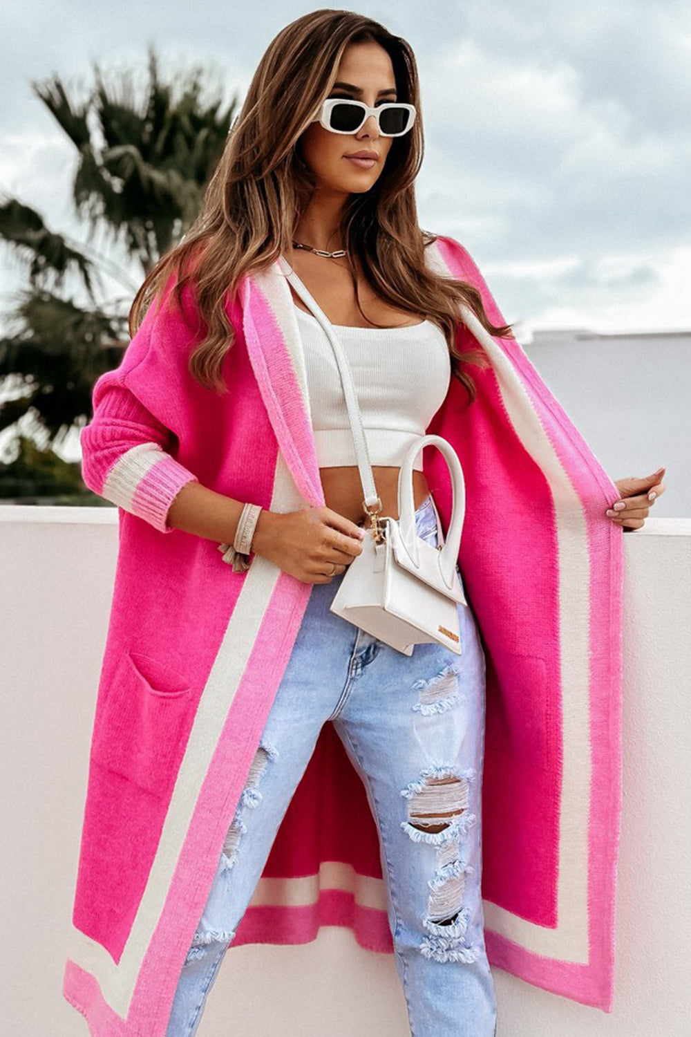 Pocketed contrast long sleeve hooded cardigan.