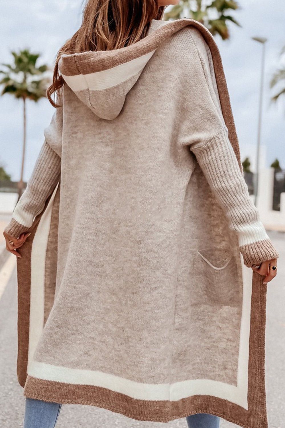 Pocketed contrast long sleeve hooded cardigan.