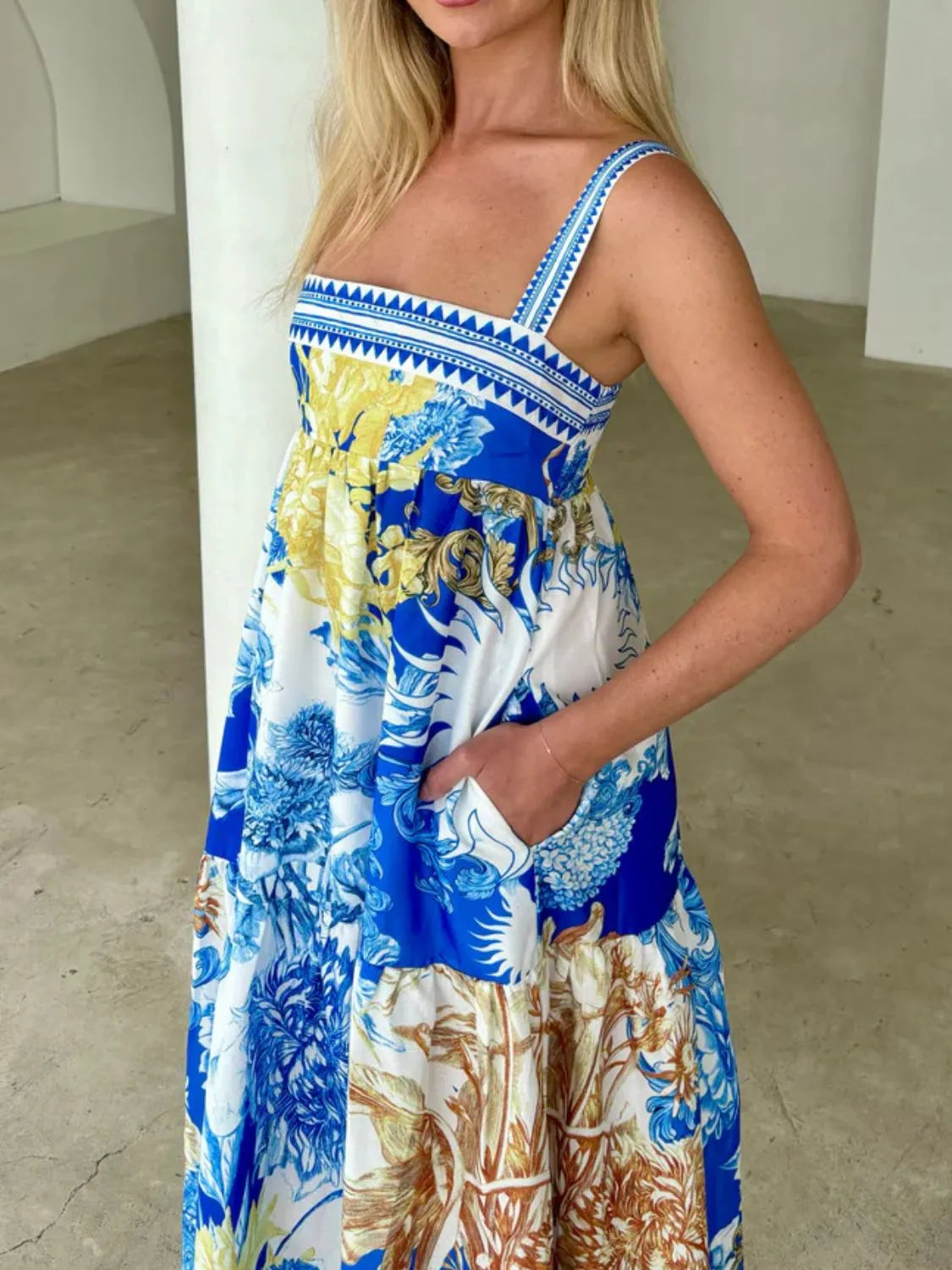 Pocketed Printed Sleeveless Cami Dress.