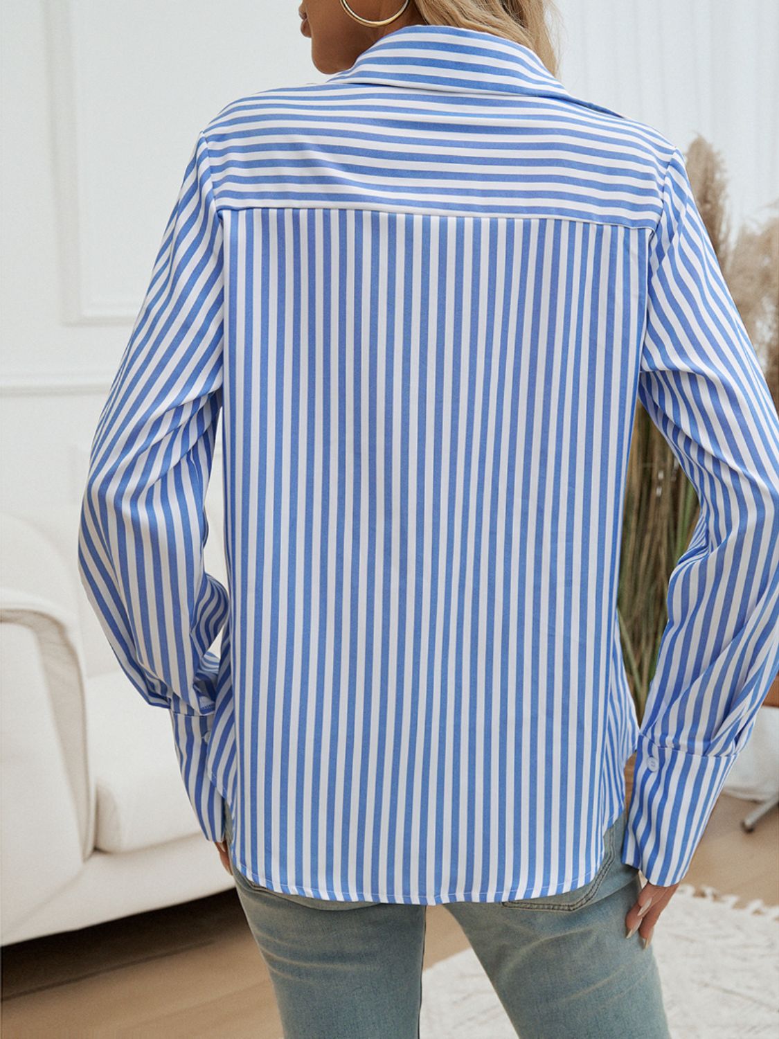 Devine Pocketed Striped Collared Neck Long Sleeve Shirt with Buttoned and Pocketed.