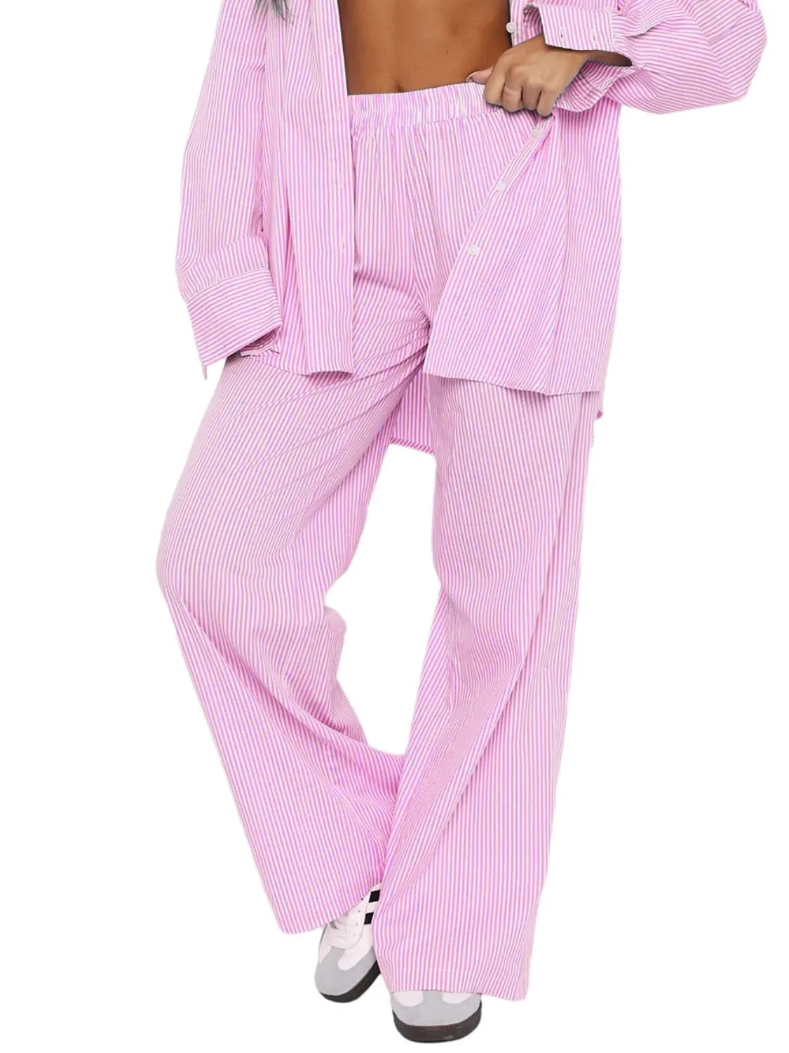 Pocketed striped wide leg pants.