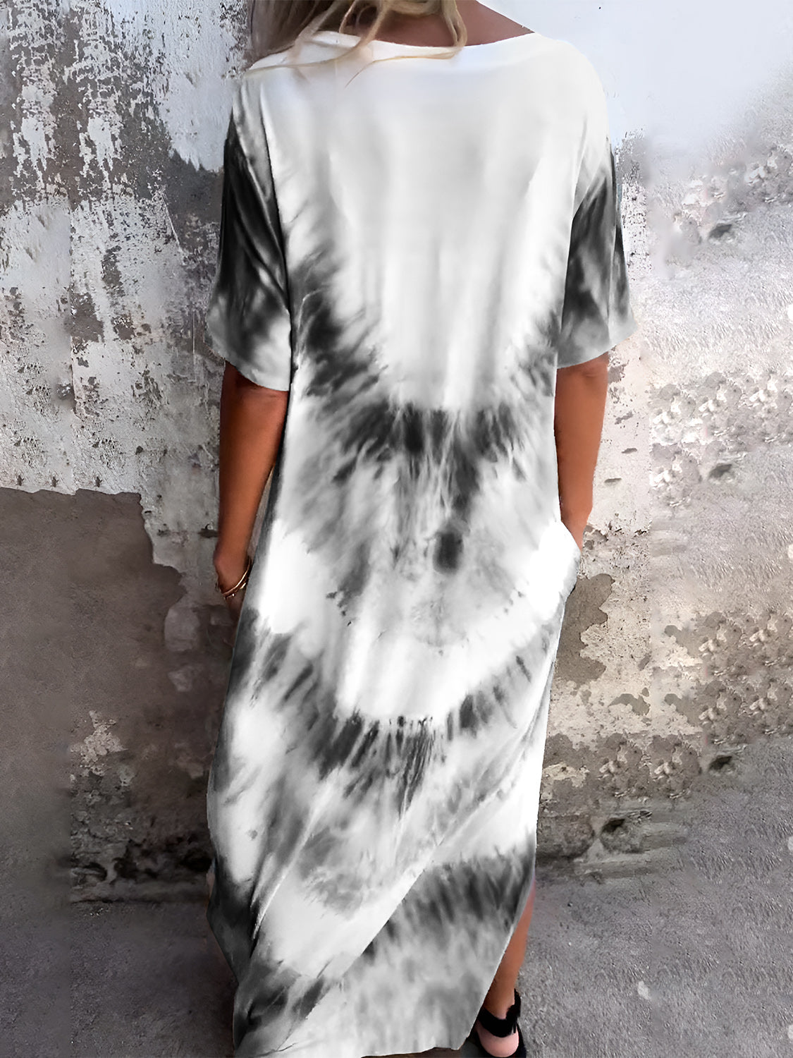 Pocketed Tie-Dye Short Sleeve Dress.
