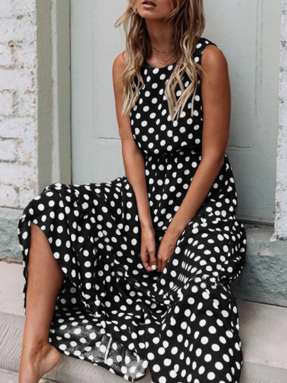 Polka Dot Round Neck Sleeveless Midi Dress.