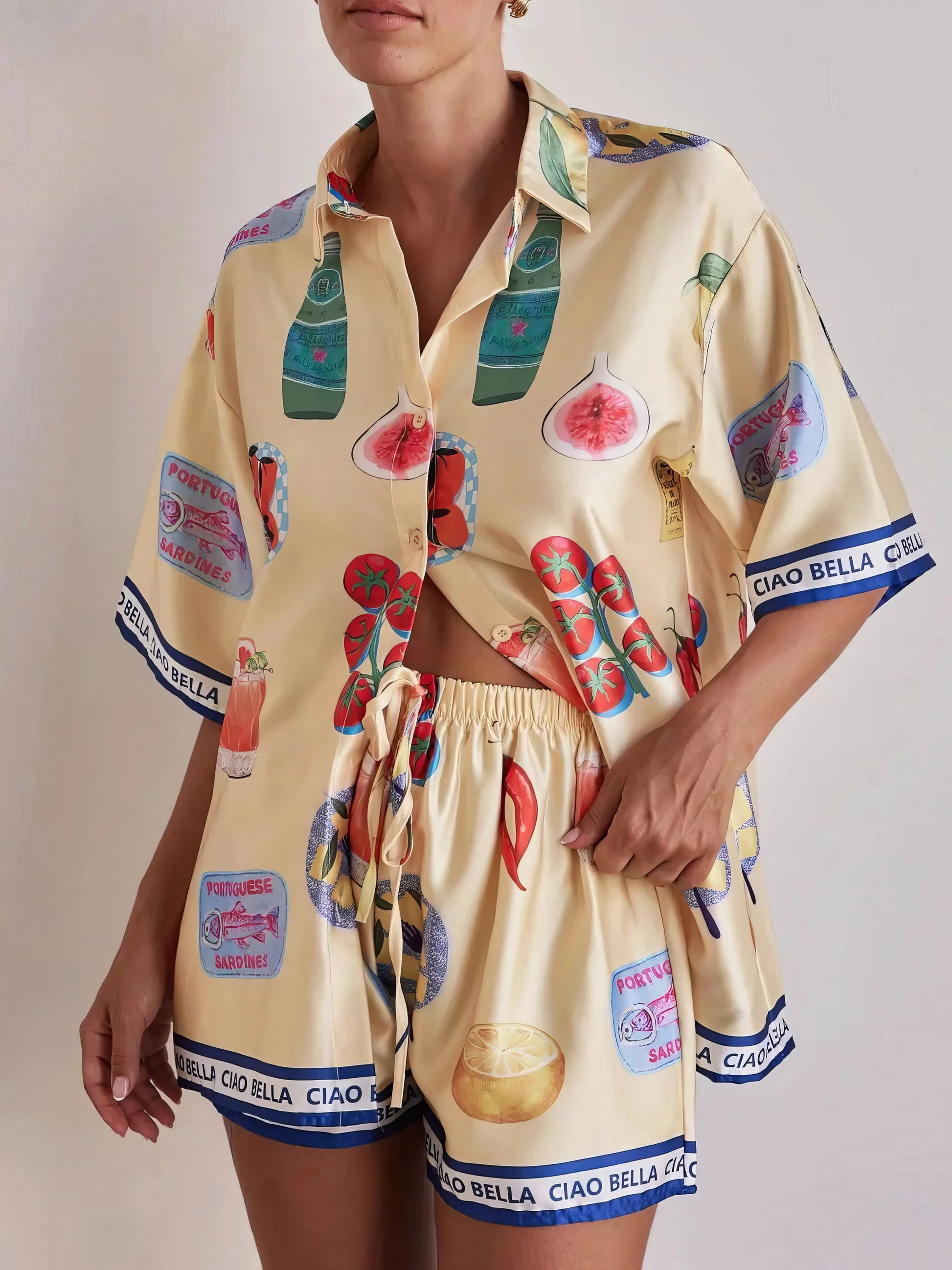 Printed button up top and shorts set, women's casual two-piece outfit, comfortable polyester set, buttoned top, drawstring shorts, non-stretch fabric, ideal for relaxed everyday wear