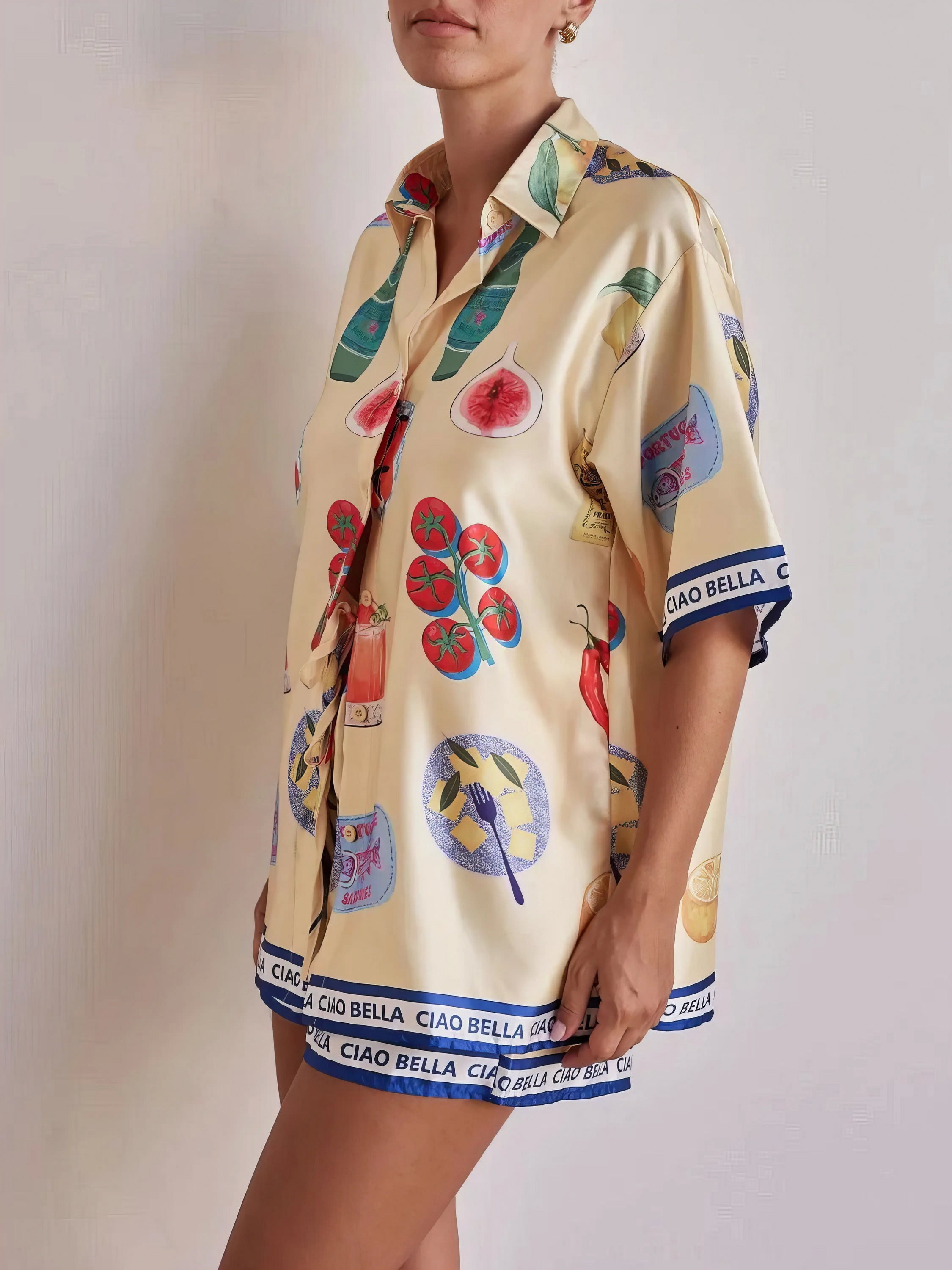 Printed button up top and shorts set, women's casual two-piece outfit, comfortable polyester set, buttoned top, drawstring shorts, non-stretch fabric, ideal for relaxed everyday wear