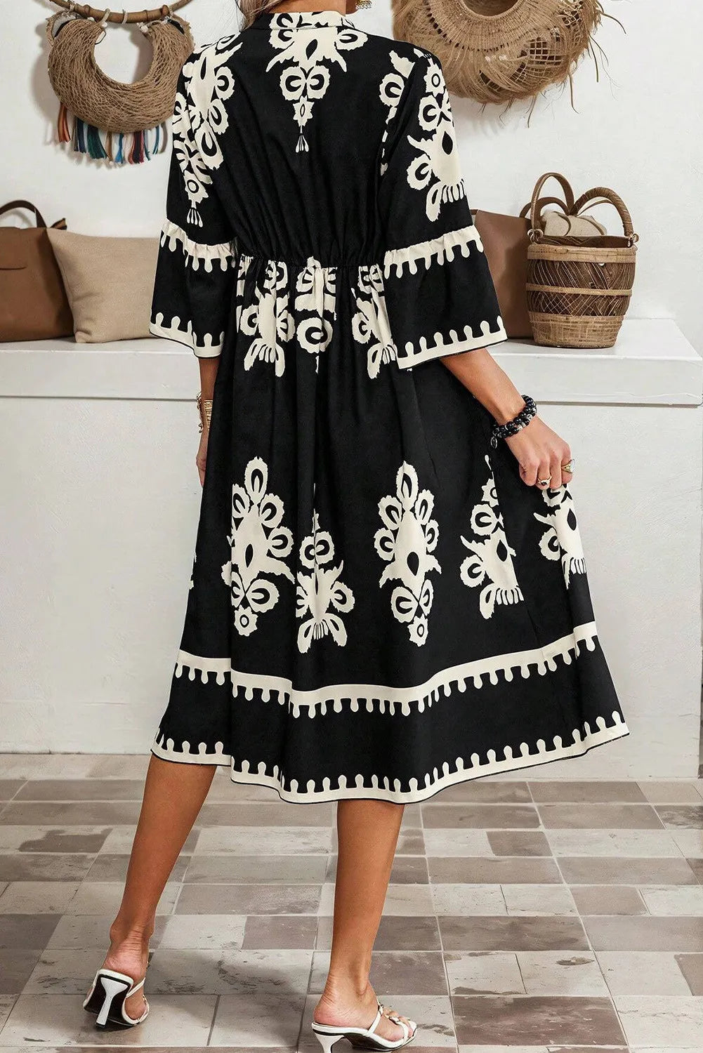 Printed Half Sleeve Knee Length Dress.