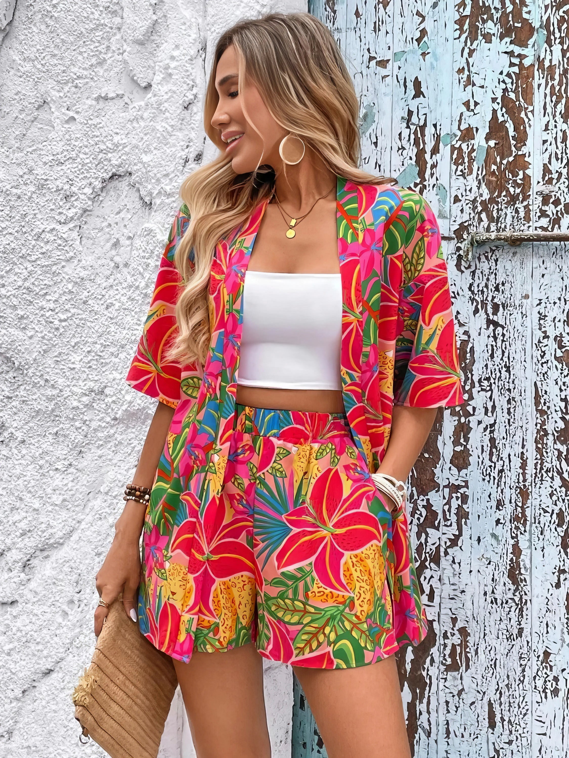printed half sleeve top and shorts set, casual chic women's two-piece outfit, relaxed fit summer fashion, comfortable printed set with pockets, versatile everyday ensemble