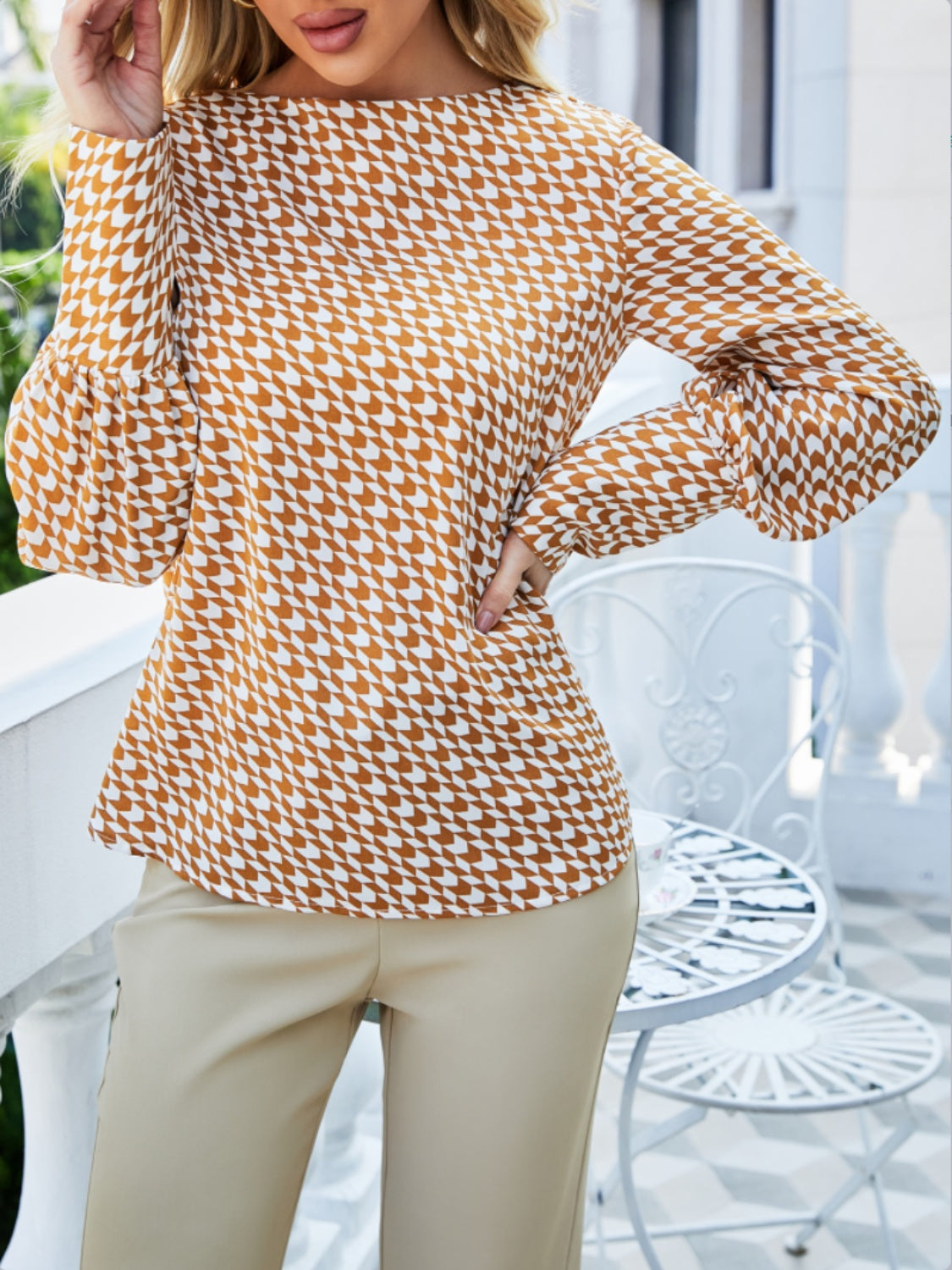 Printed Long Sleeve Blouse.