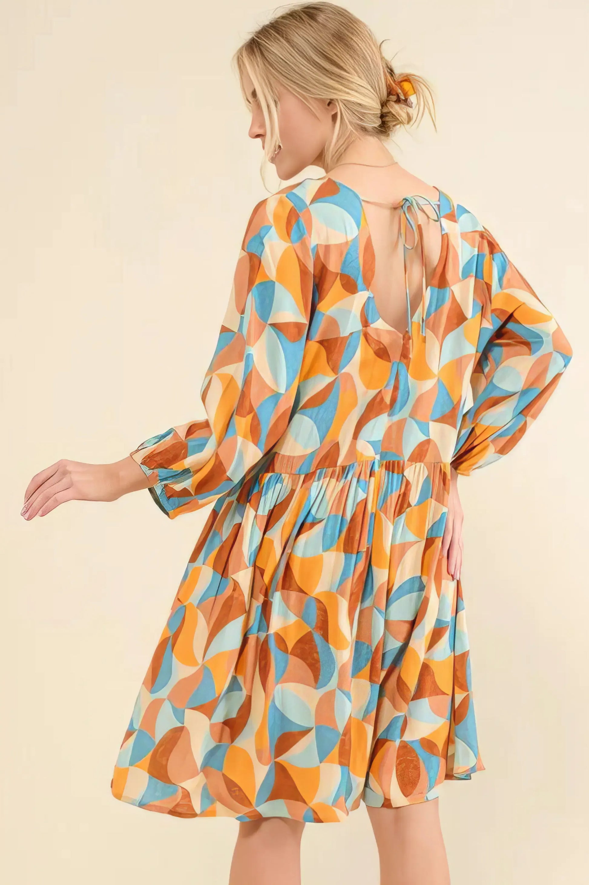 And The Why Printed Open Back Puff Sleeve Casual Dress.