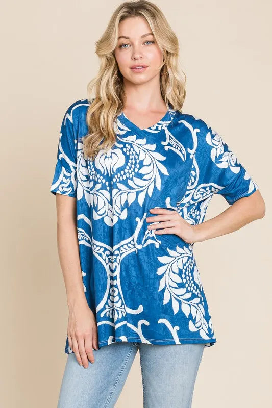Bombom Printed Relaxed V-Neck Tunic Top.