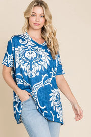Bombom Printed Relaxed V-Neck Tunic Top.