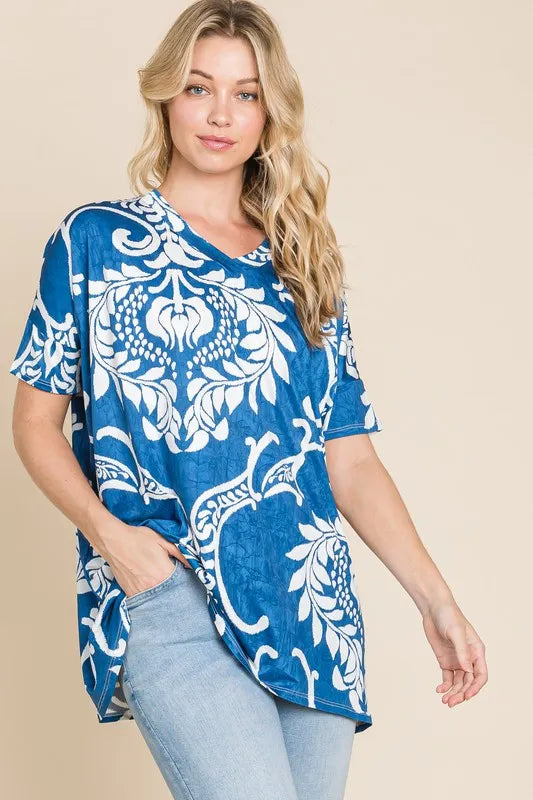 Bombom Printed Relaxed V-Neck Tunic Top.