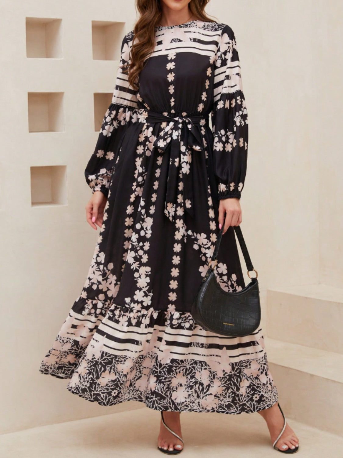 Printed Round Neck Long Sleeve Maxi Dress with Pockets.