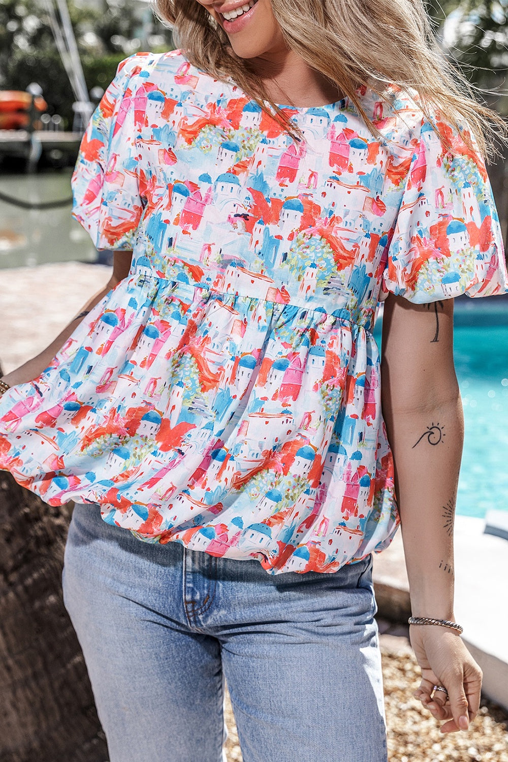 Printed Round Neck Puff Sleeve Blouse.