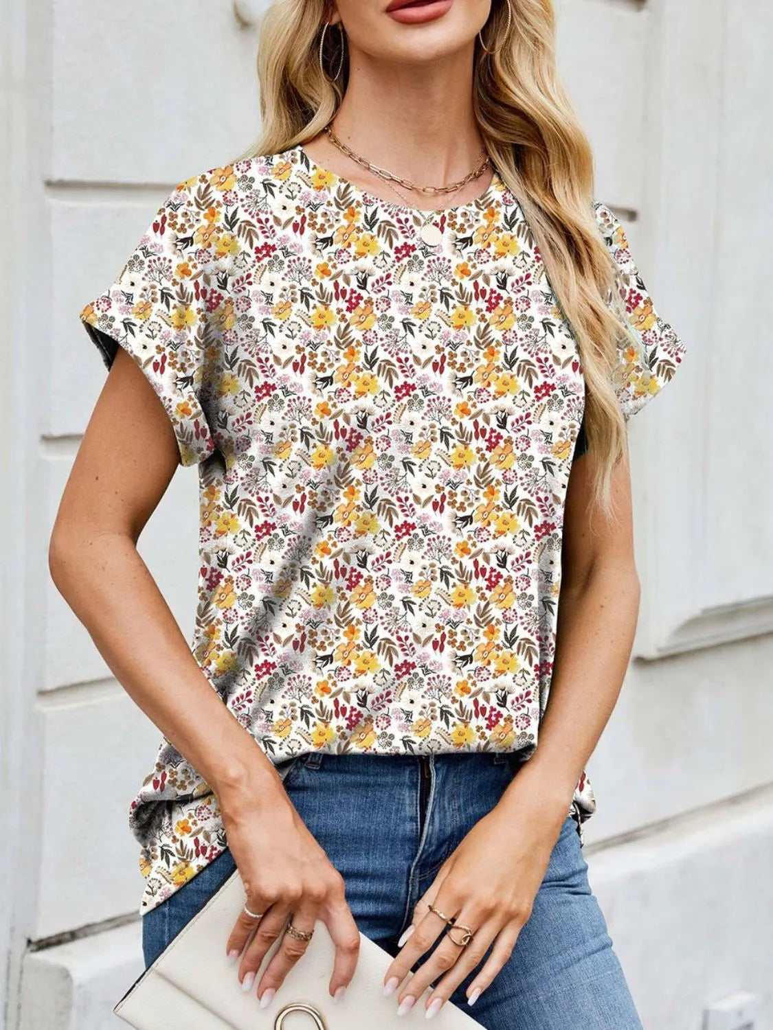 Printed Round Neck Short Sleeve Top.