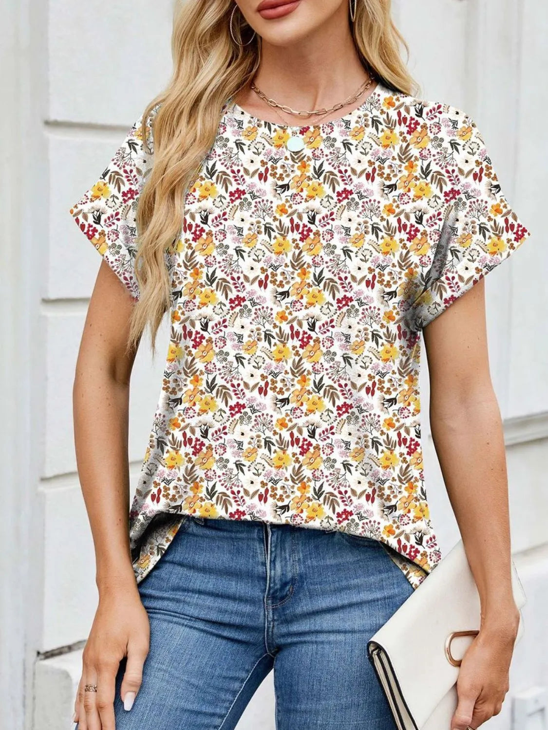 Printed Round Neck Short Sleeve Top.
