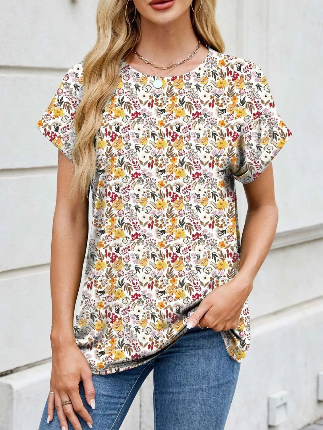 Printed Round Neck Short Sleeve Top.