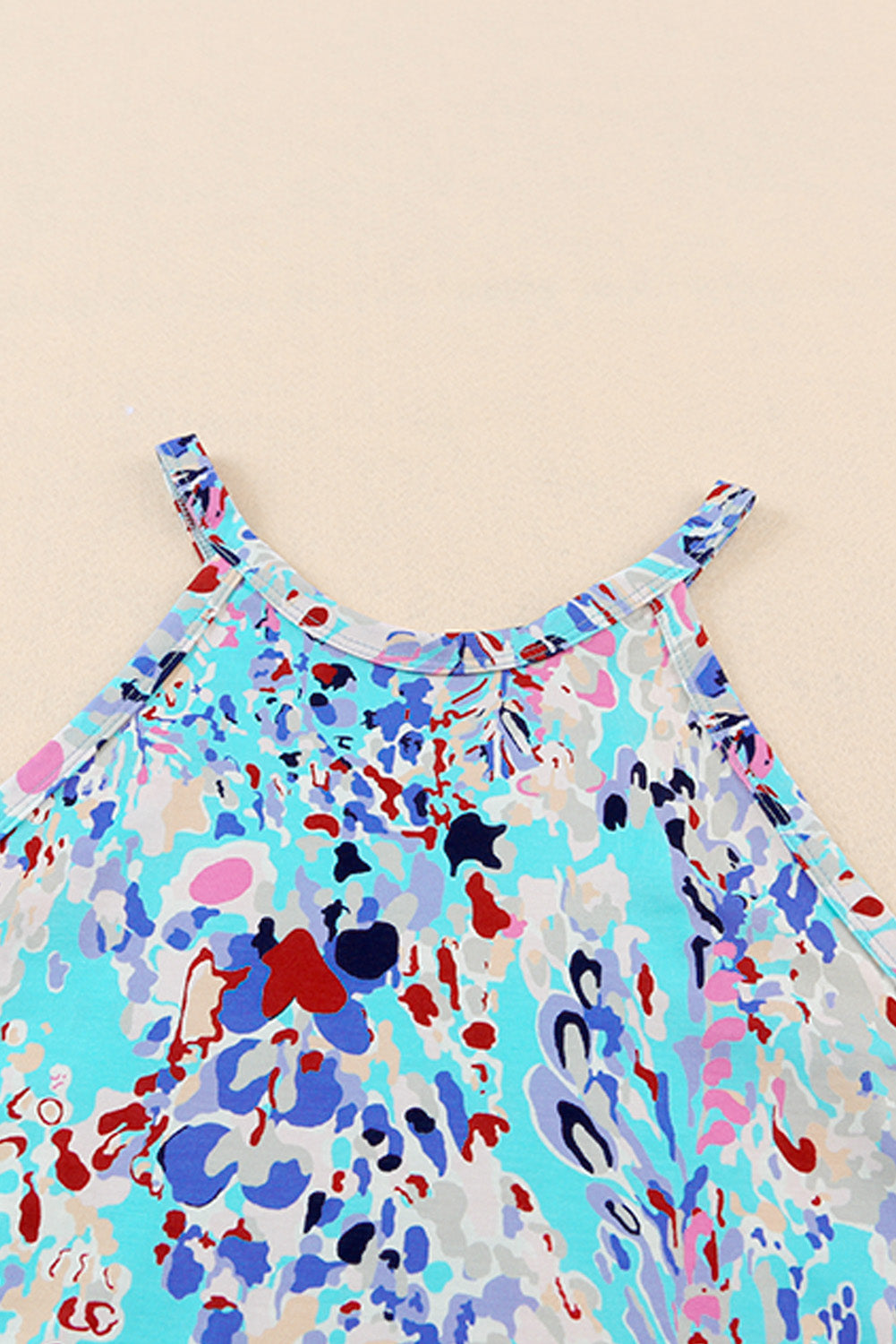 Printed round neck tank top.