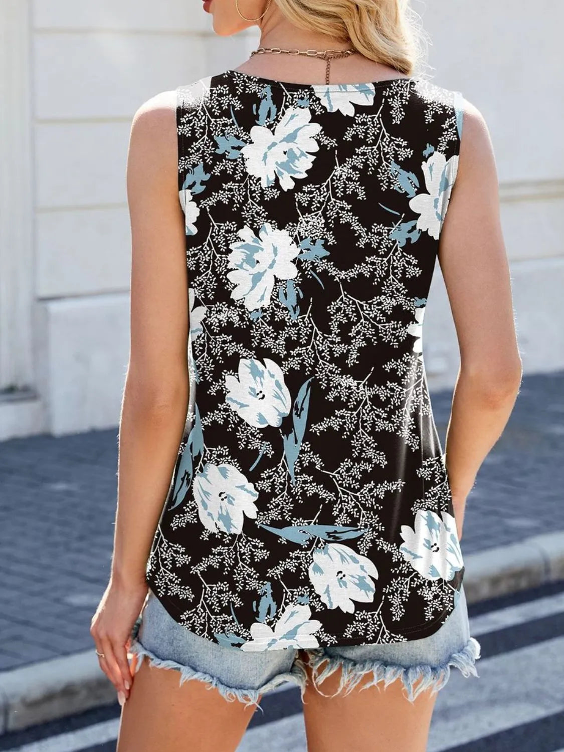 Printed scoop neck wide strap tank top with pleats.