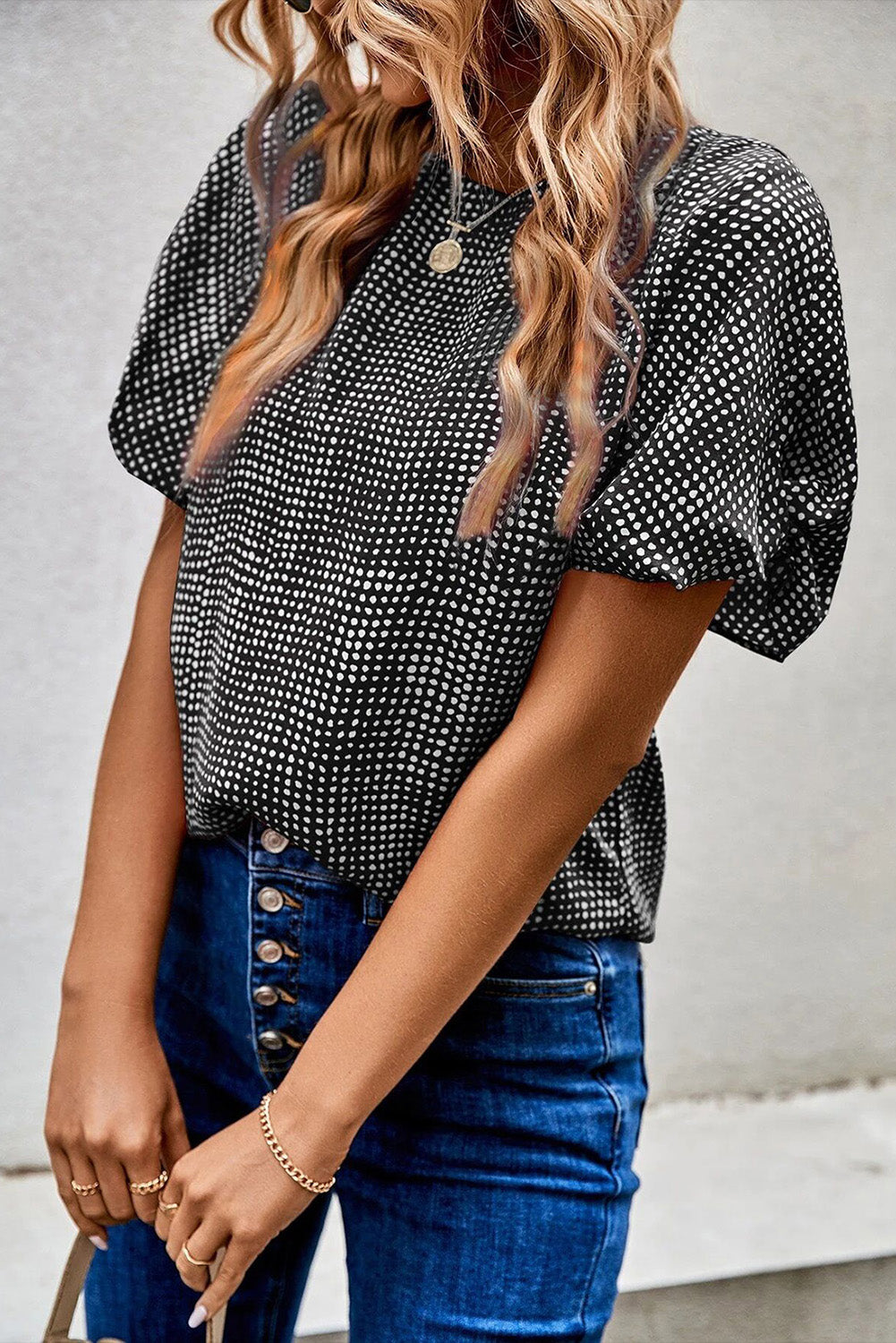 Printed Short Puff Sleeve Blouse.
