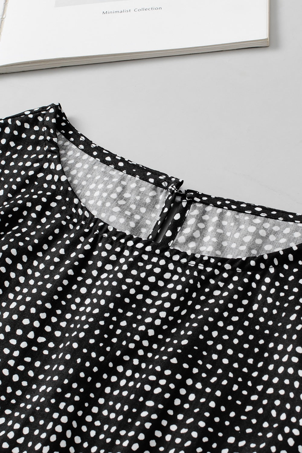 Printed Short Puff Sleeve Blouse.