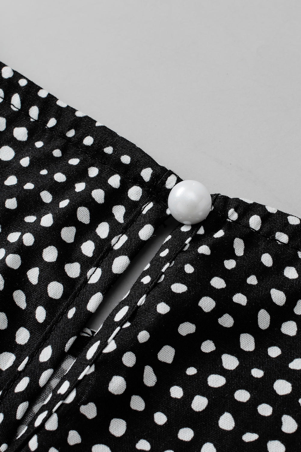 Printed Short Puff Sleeve Blouse.