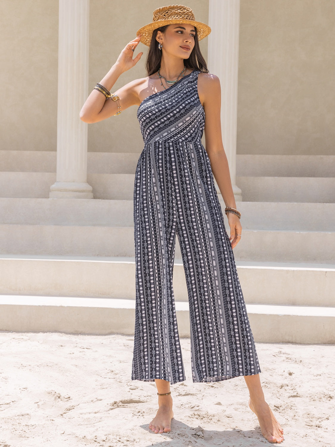 Printed Single Shoulder Sleeveless Jumpsuit.